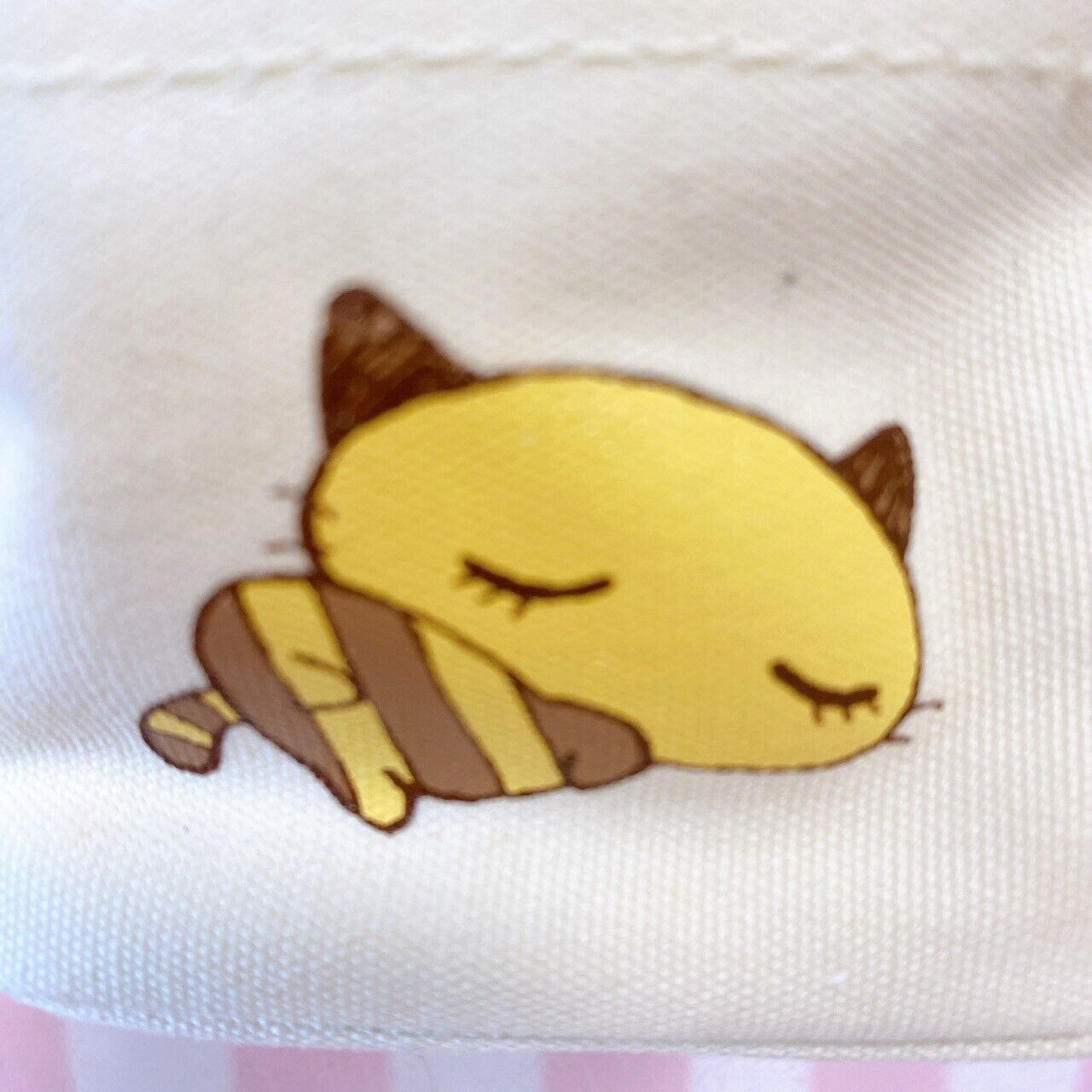 Sanrio Nemukko Nyago Vanity Case Pouch Mini Cat Sleeping White Brown Kawaii Rare