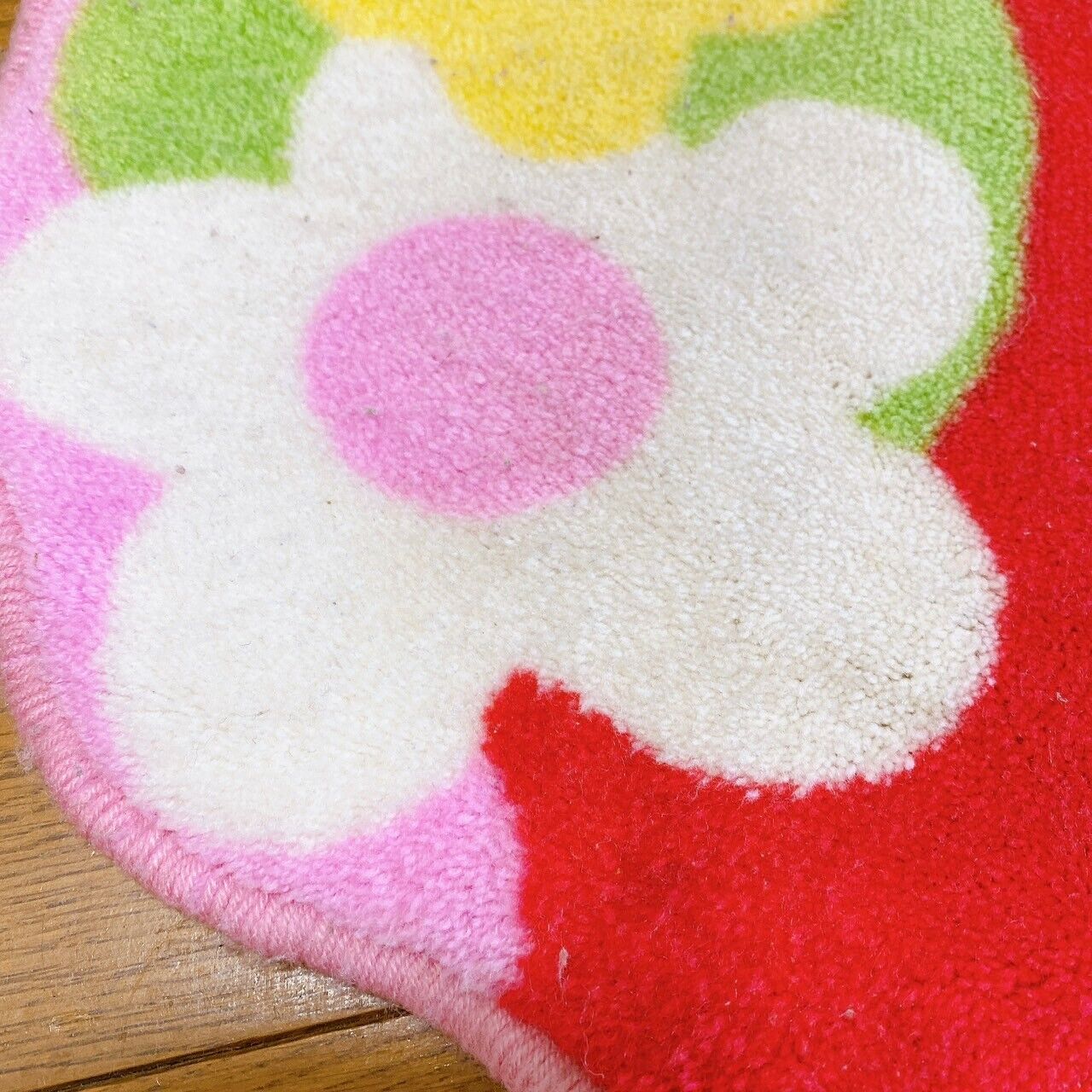 Mezzo Piano Room Mat Pet Rug With Anti-Slip Strawberry Red Fluffy Flower Kawaii