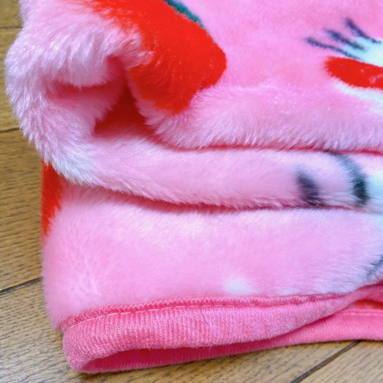 Sanrio Hello Kitty Blanket Pink Apple Flower Cat Warm Soft Kawaii Character Rare