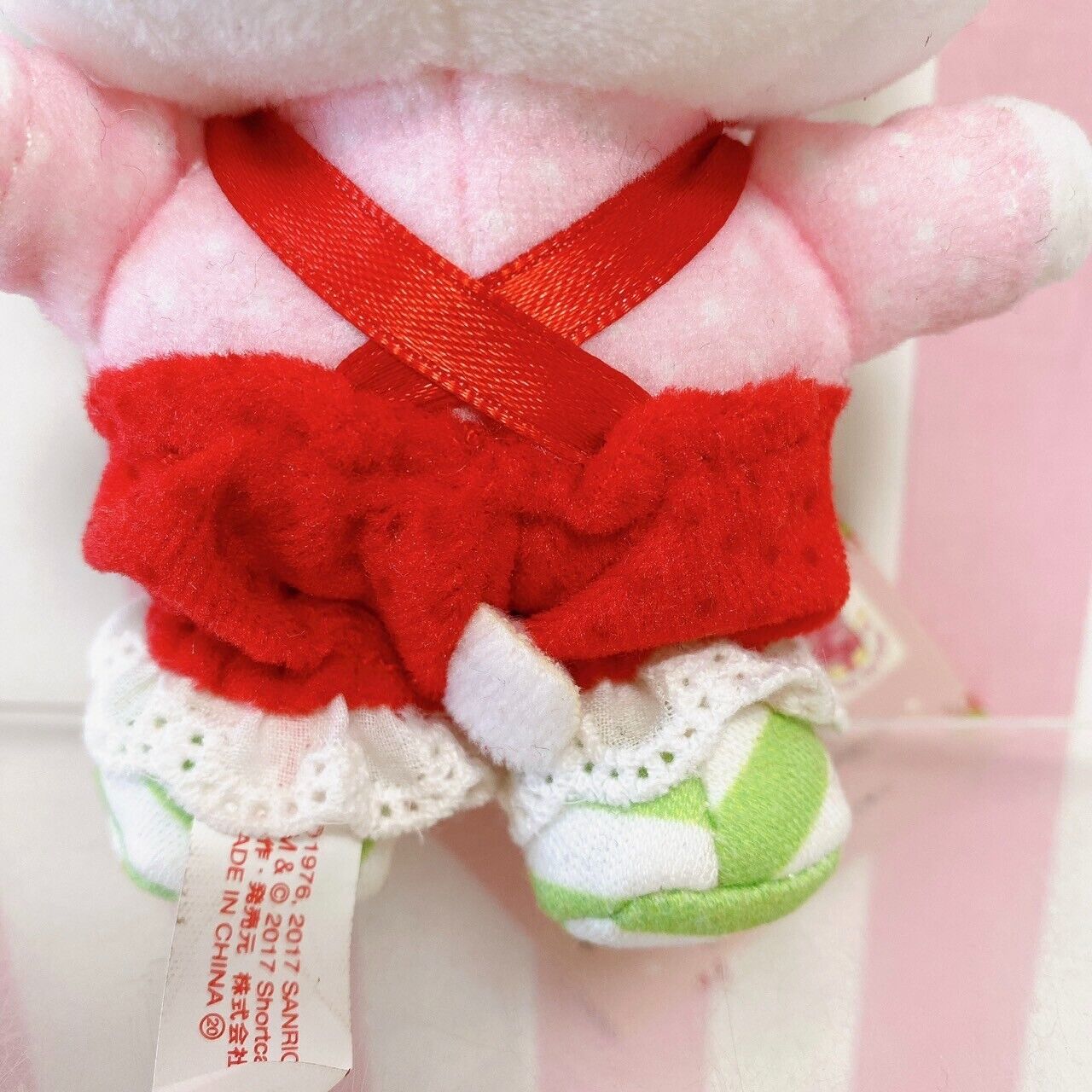 Sanrio Hello Kitty Strawberry Short Cake Collaboration Mascot Plush Ribbon Red