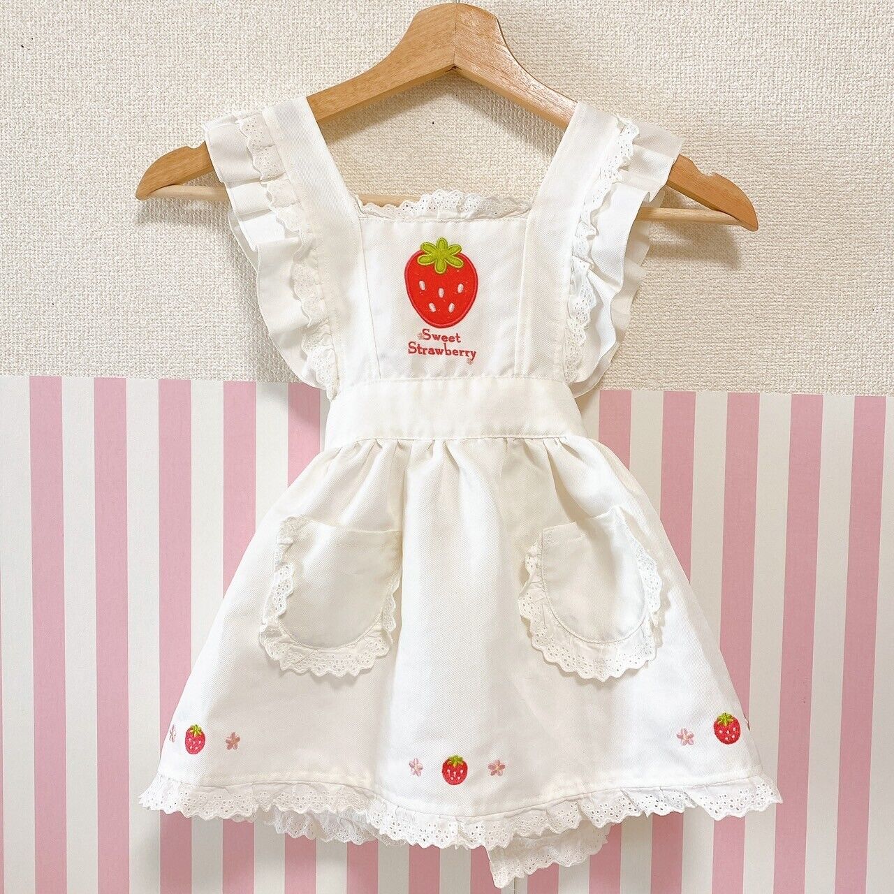 Mother Garden Apron Sweet Strawberry White 110cm Frill Lace Flower Pocket Kawaii