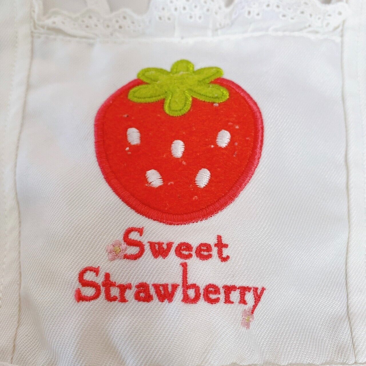 Mother Garden Apron Sweet Strawberry White 110cm Frill Lace Flower Pocket Kawaii