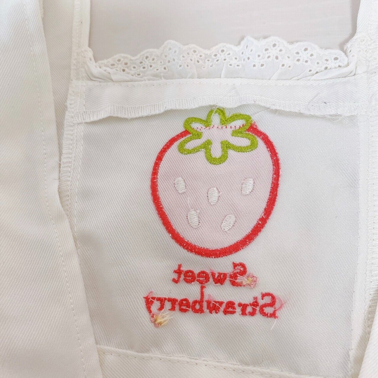 Mother Garden Apron Sweet Strawberry White 110cm Frill Lace Flower Pocket Kawaii