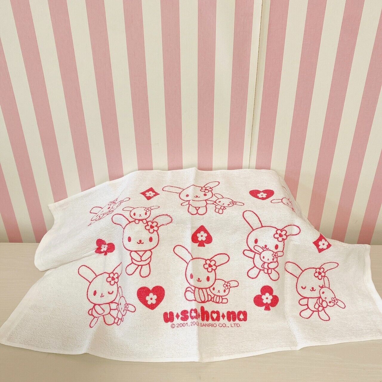 Sanrio Usahana Travel Pouch Set Towel Toothbrush Bottle Comb Rabbit Pink Heart