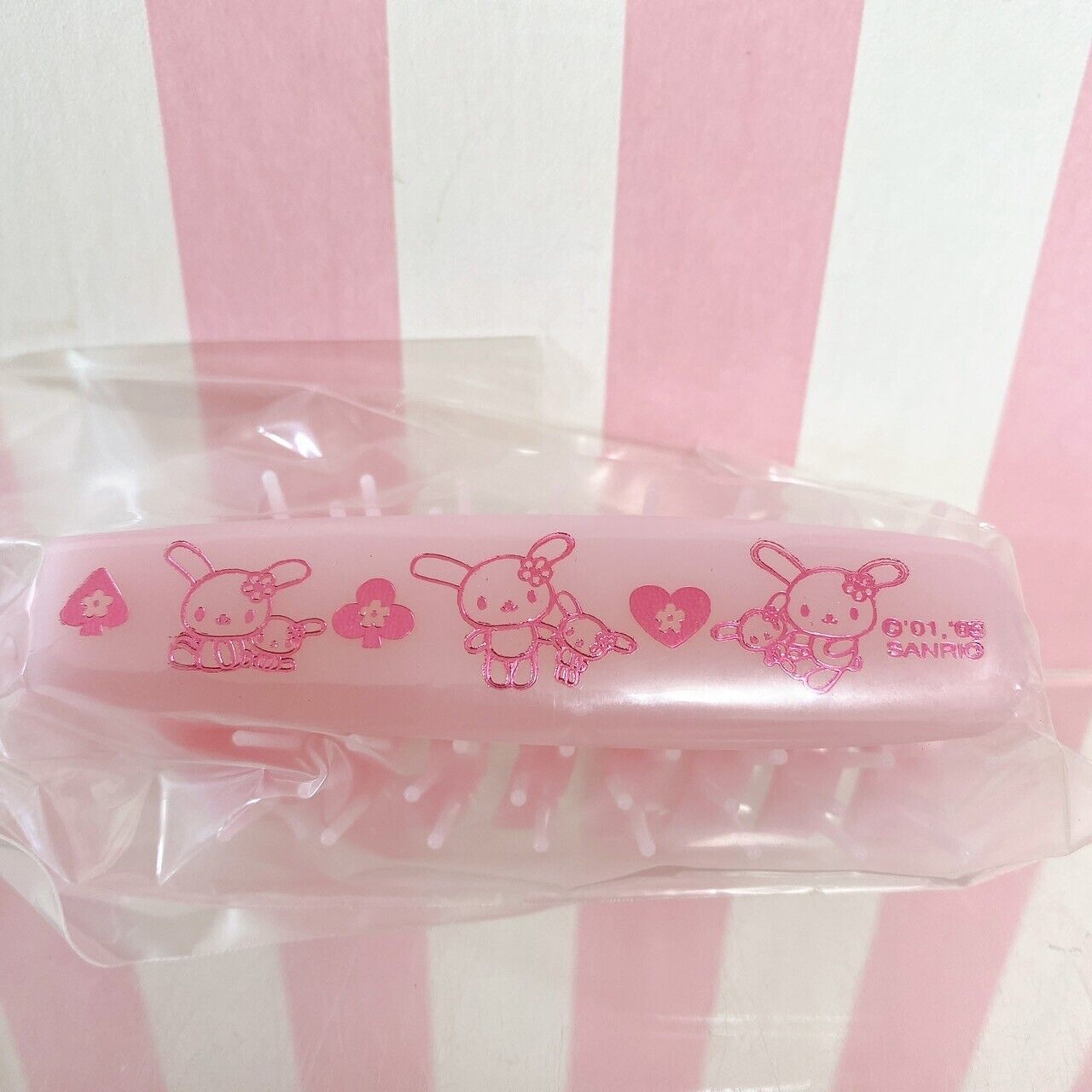 Sanrio Usahana Travel Pouch Set Towel Toothbrush Bottle Comb Rabbit Pink Heart