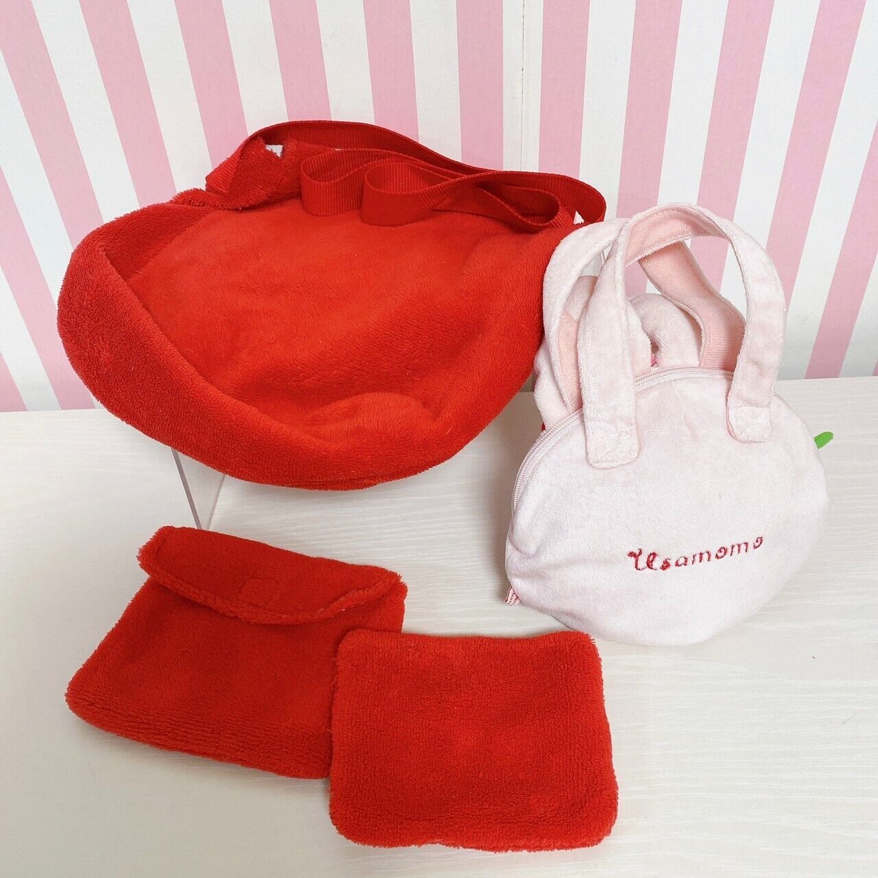 Mother Garden Usamomo Pochette Pouch Tissue Case Mini Bag Set 4 Strawberry Rare