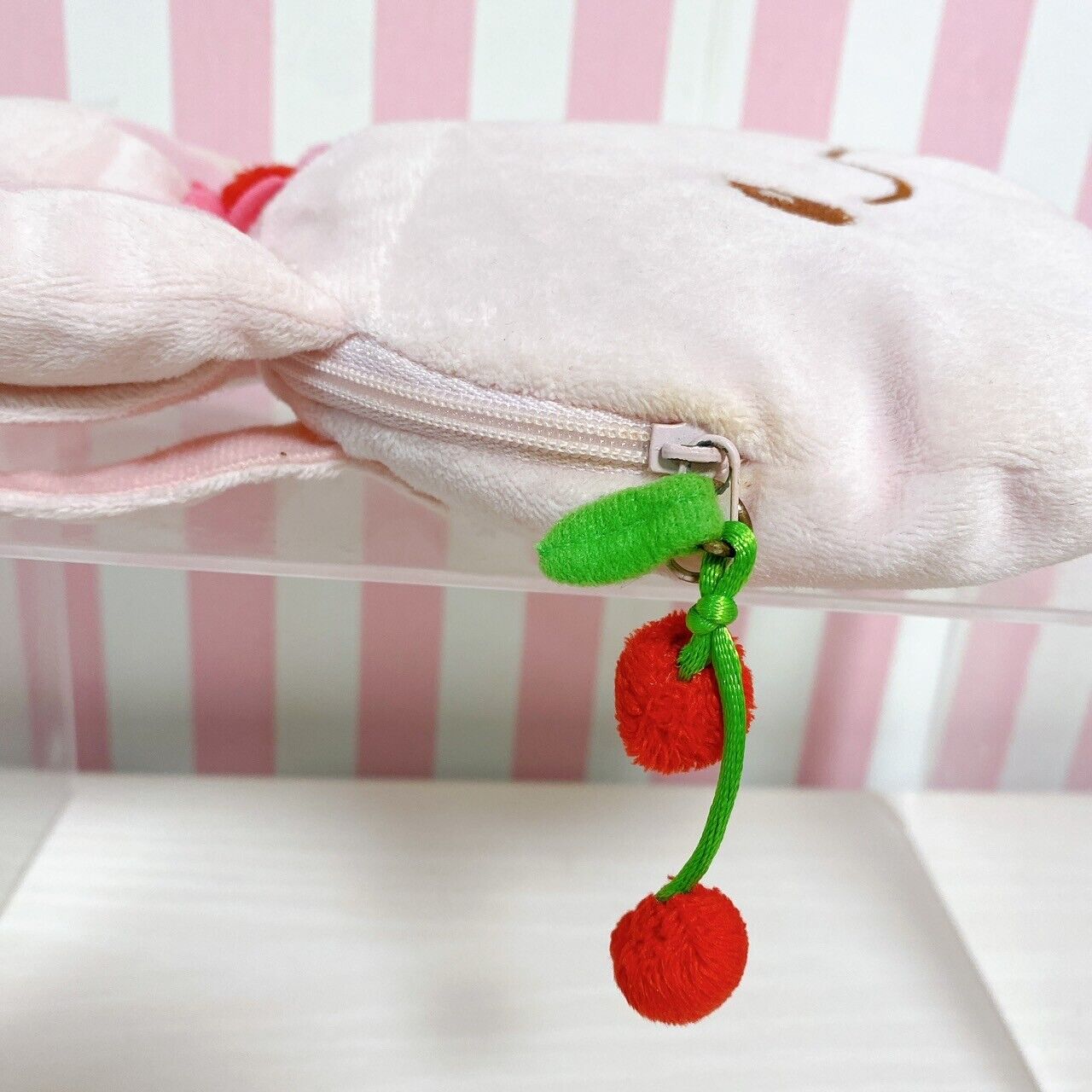 Mother Garden Usamomo Pochette Pouch Tissue Case Mini Bag Set 4 Strawberry Rare