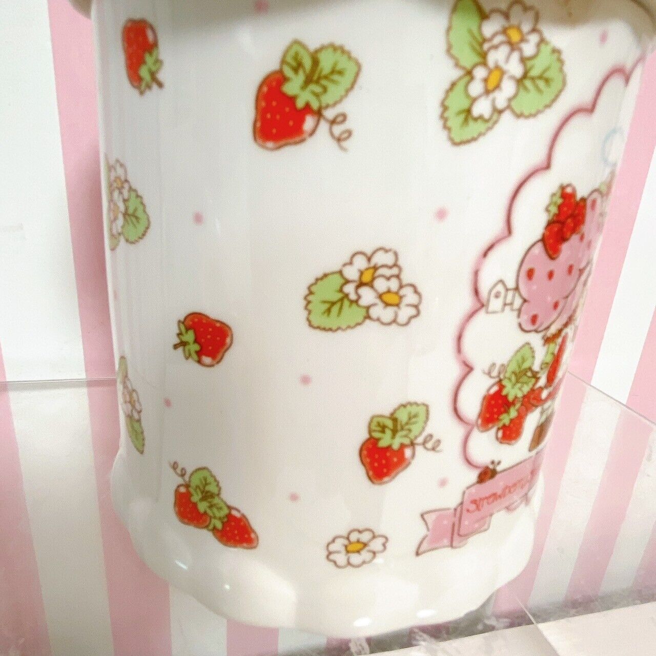 Sanrio Hello Kitty Strawberry Shortcake Pottery Cotton Case Accessory Box White