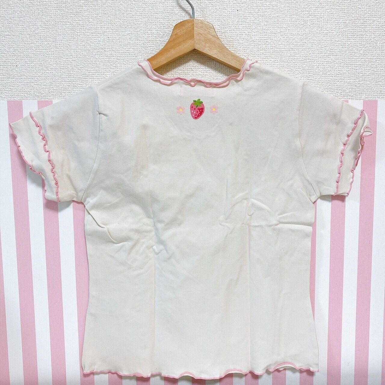 Mother Garden Short Sleeve T-shirt Ladies S Size Strawberry Heart Flower Frill