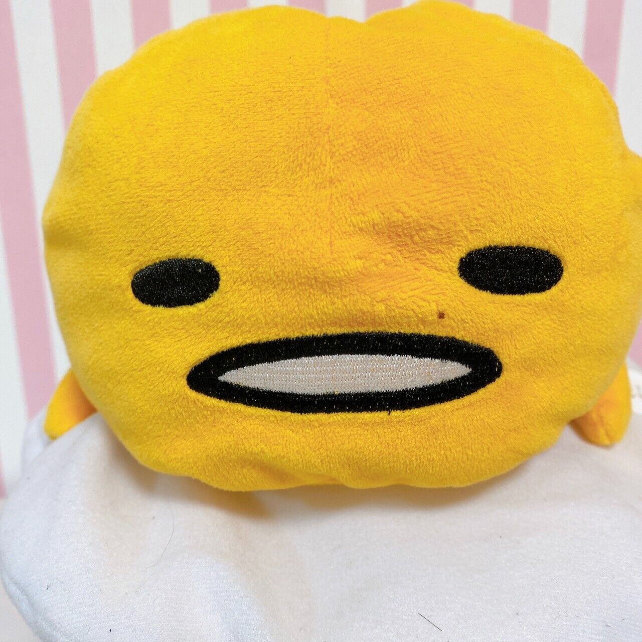 Sanrio Gudetama Tissue Cover Case Plush White Yellow Egg Fluffy Soft Toy Kawaii