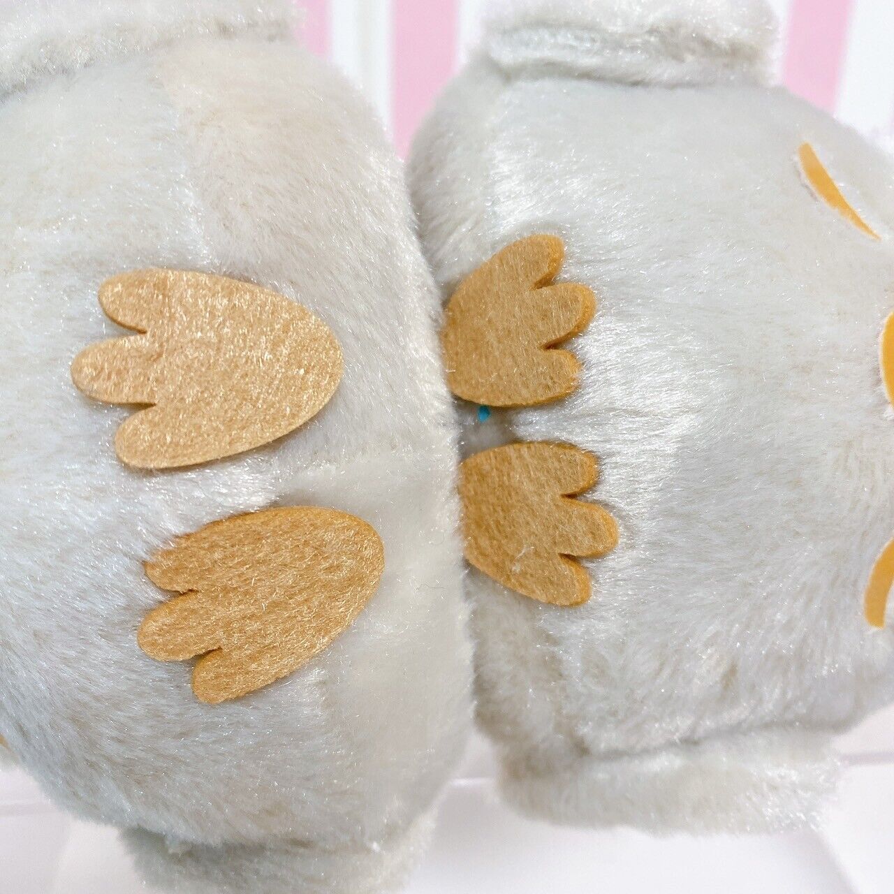 Amuse Kotoritai Earmuffs Fluffy Little Bird Accessory Worm Gray Kawaii Character