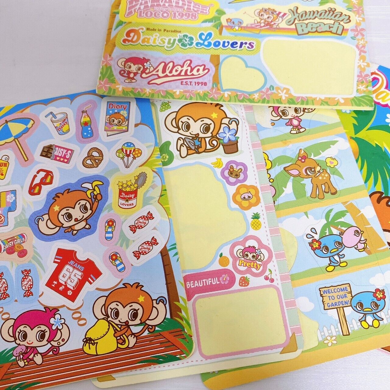 Mezzo Piano Stationery Set Berrie-chan Mascot Sticker Colored Pencils Scissors