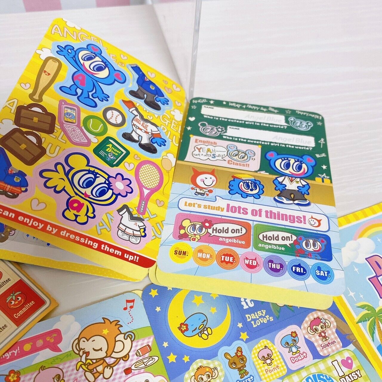 Mezzo Piano Stationery Set Berrie-chan Mascot Sticker Colored Pencils Scissors