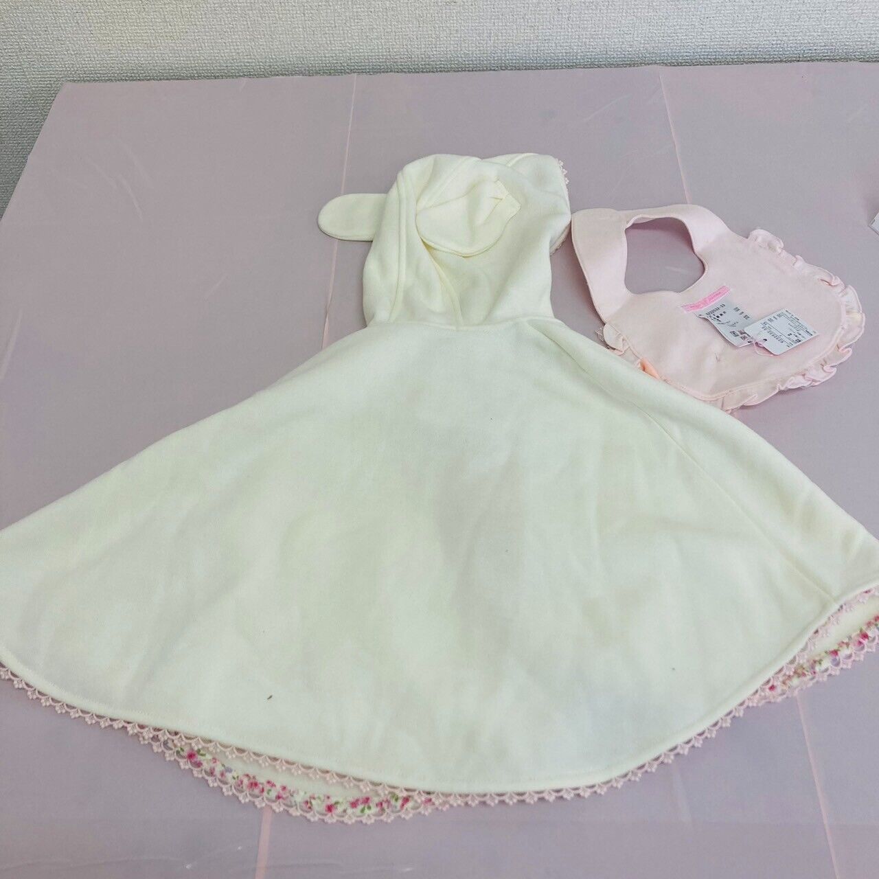 Mezzo Piano Baby Cape Bib Set 2 White Pink Colorful Ribbon Ear Frill Kawaii Rare