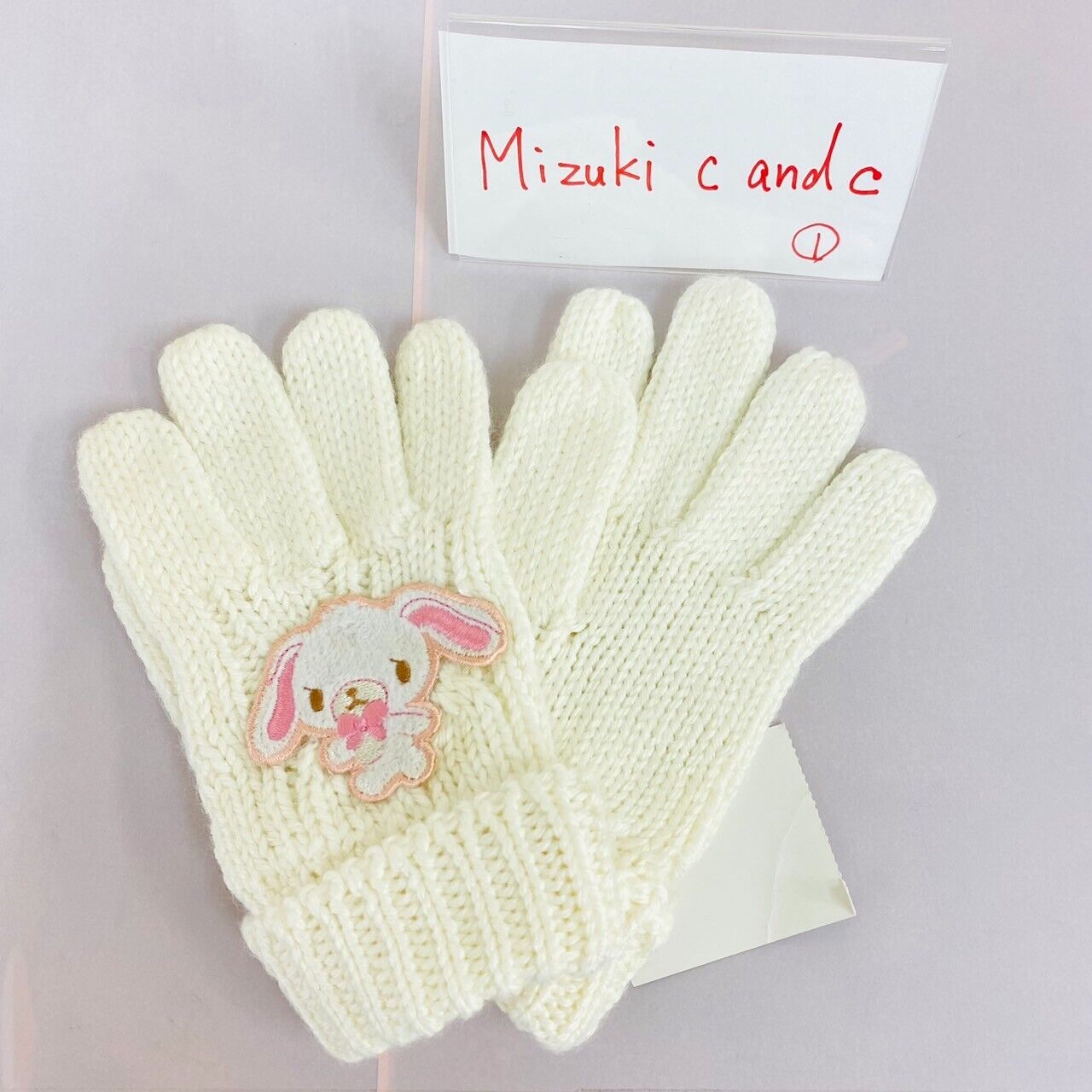 Sanrio Sugar Bunnies Gloves White Knit Shirousa Kurousa Rabbit Winter Kawaii