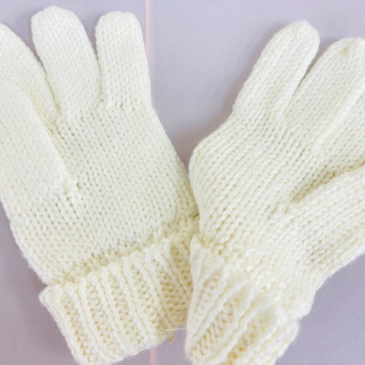 Sanrio Sugar Bunnies Gloves White Knit Shirousa Kurousa Rabbit Winter Kawaii