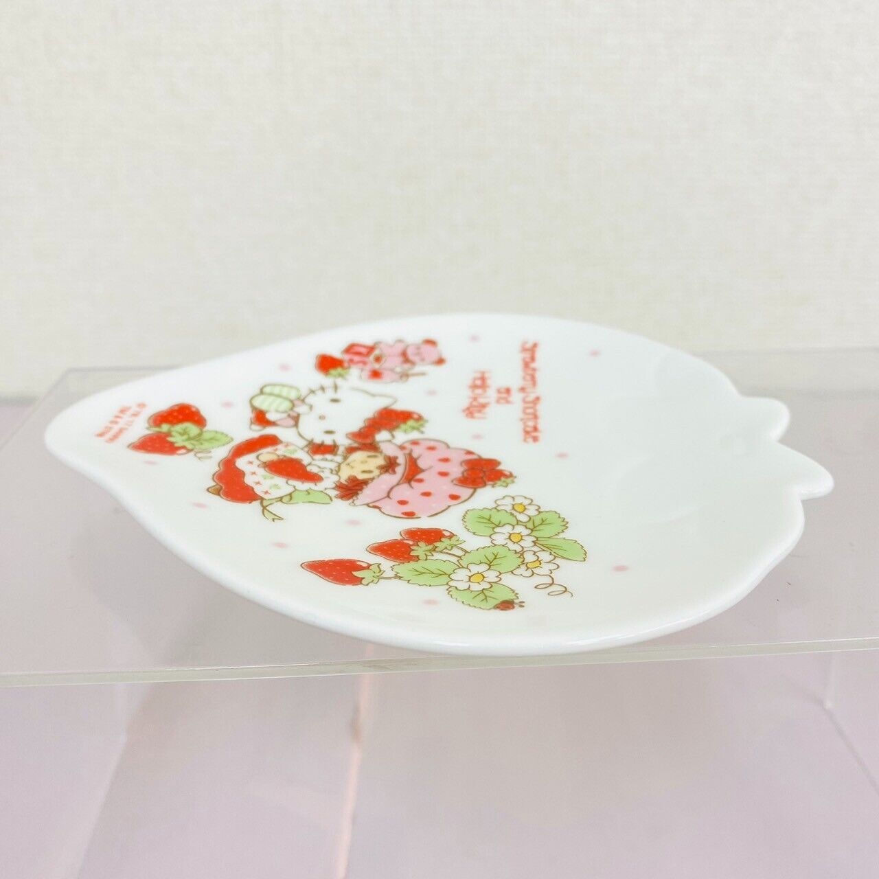 Sanrio Hello Kitty Strawberry Shortcake Collaboration Plate White Character Rare