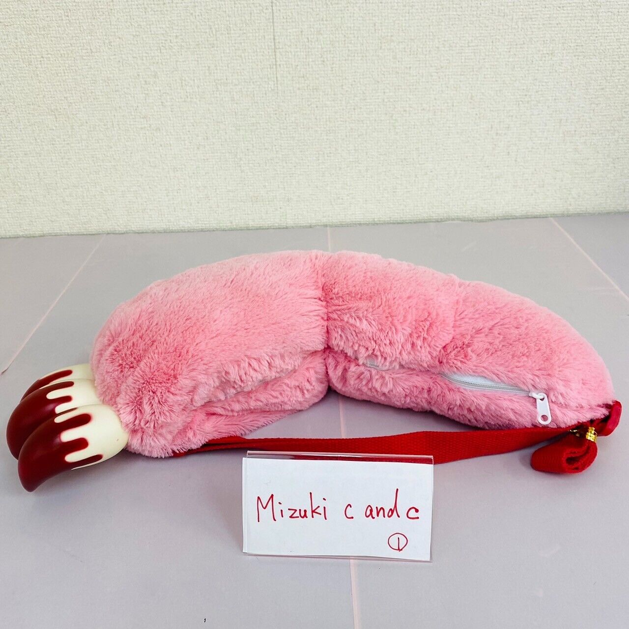 TAiTo Gloomy Bloody Bear Arm Pouch Pink Plush Soft Stuffed Toy Chax GP Fluffy