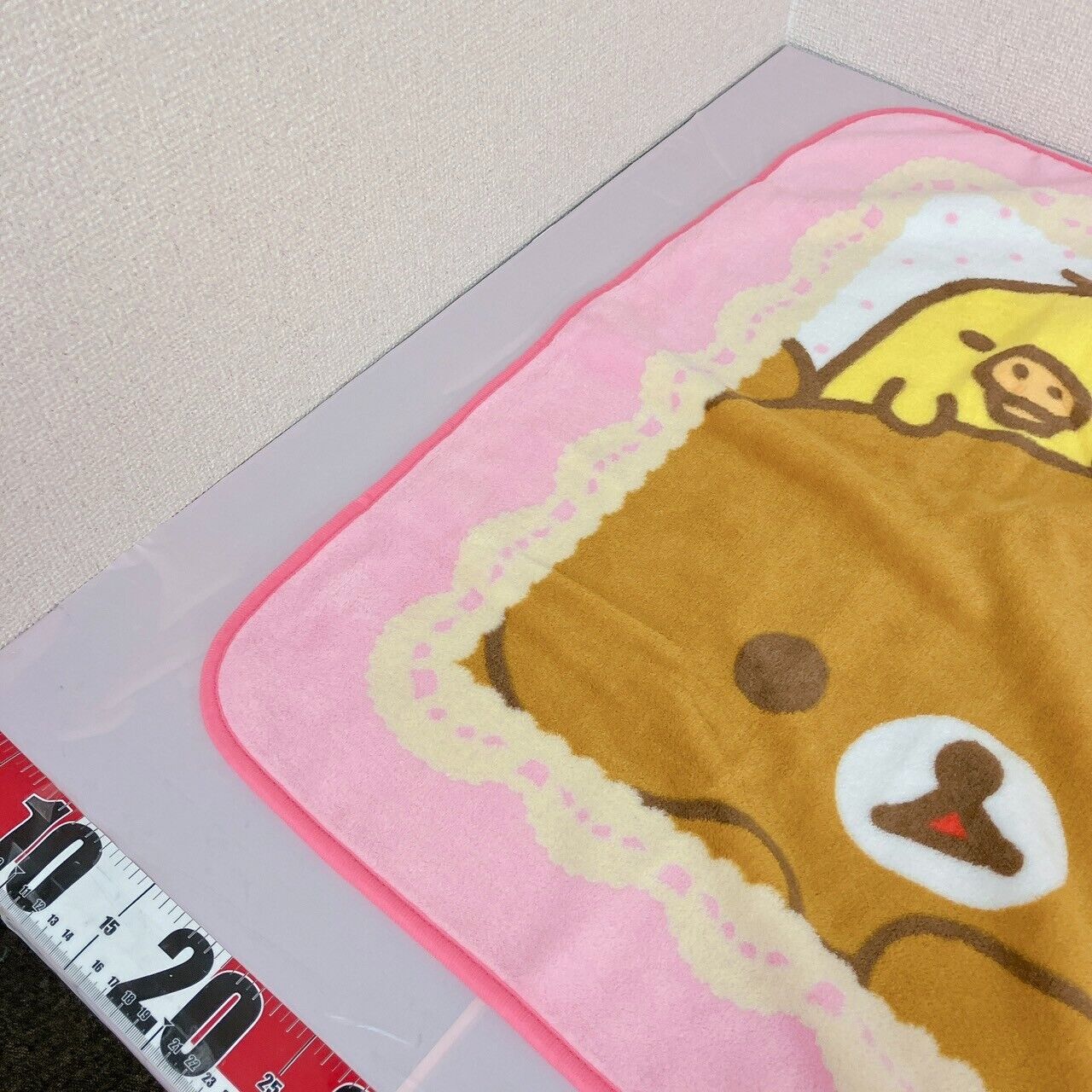 Rilakkuma Korilakkuma Kiiroitori San-X Pink Blanket Lace Apple Fluffy Kawaii