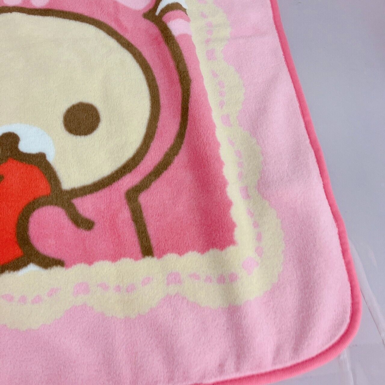 Rilakkuma Korilakkuma Kiiroitori San-X Pink Blanket Lace Apple Fluffy Kawaii