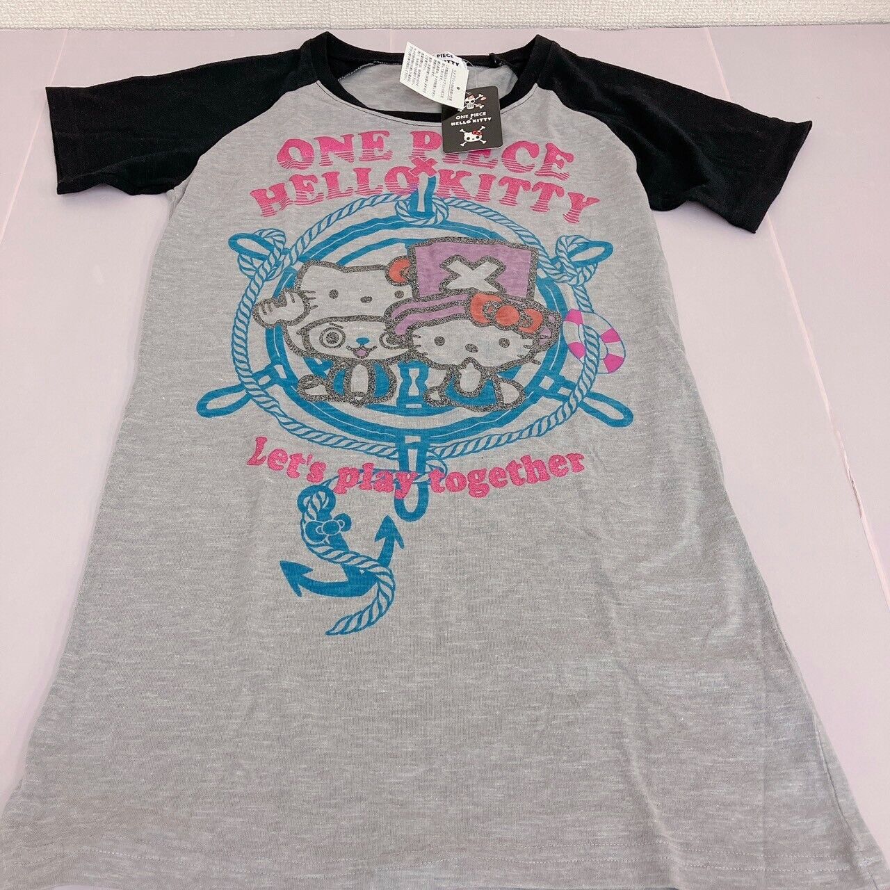 Sanrio Hello Kitty ONE PIECE Tony Tony Chopper T-shirt Collaboration Gray Rare