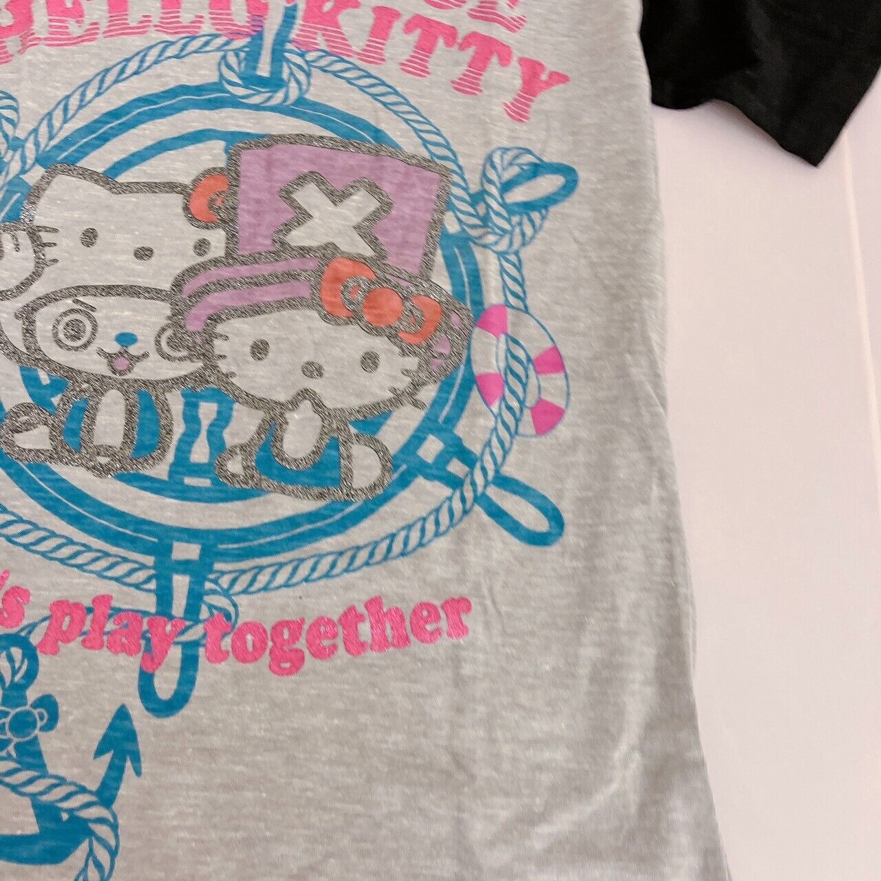 Sanrio Hello Kitty ONE PIECE Tony Tony Chopper T-shirt Collaboration Gray Rare