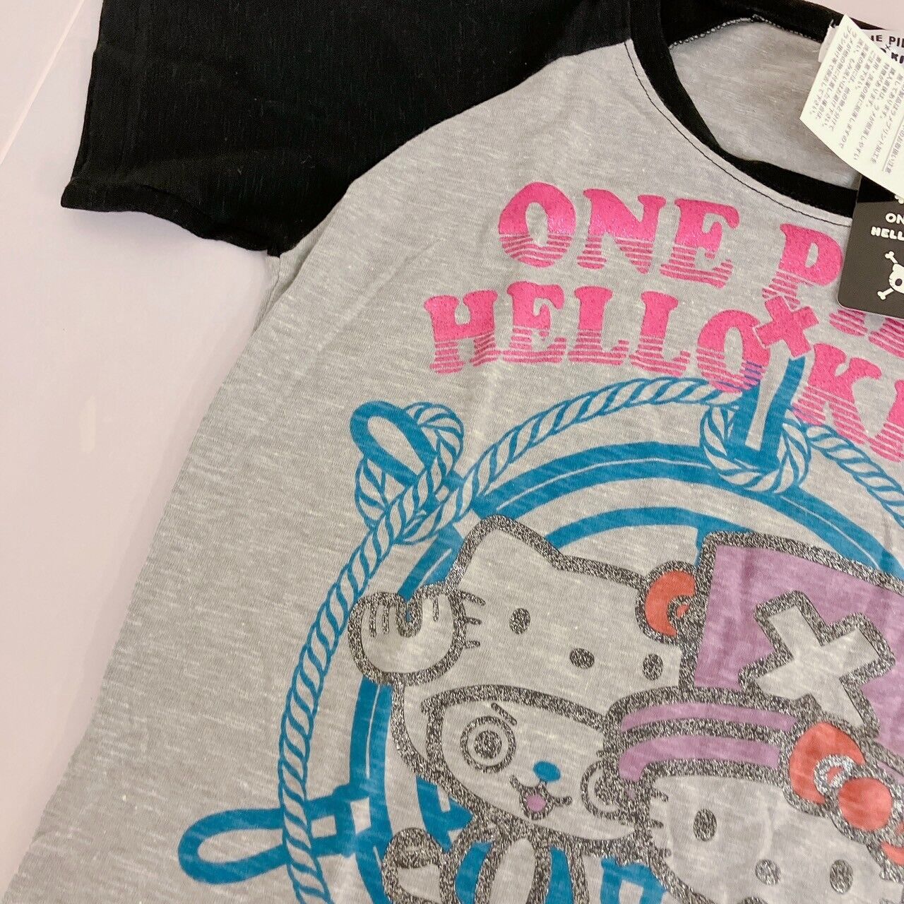 Sanrio Hello Kitty ONE PIECE Tony Tony Chopper T-shirt Collaboration Gray Rare