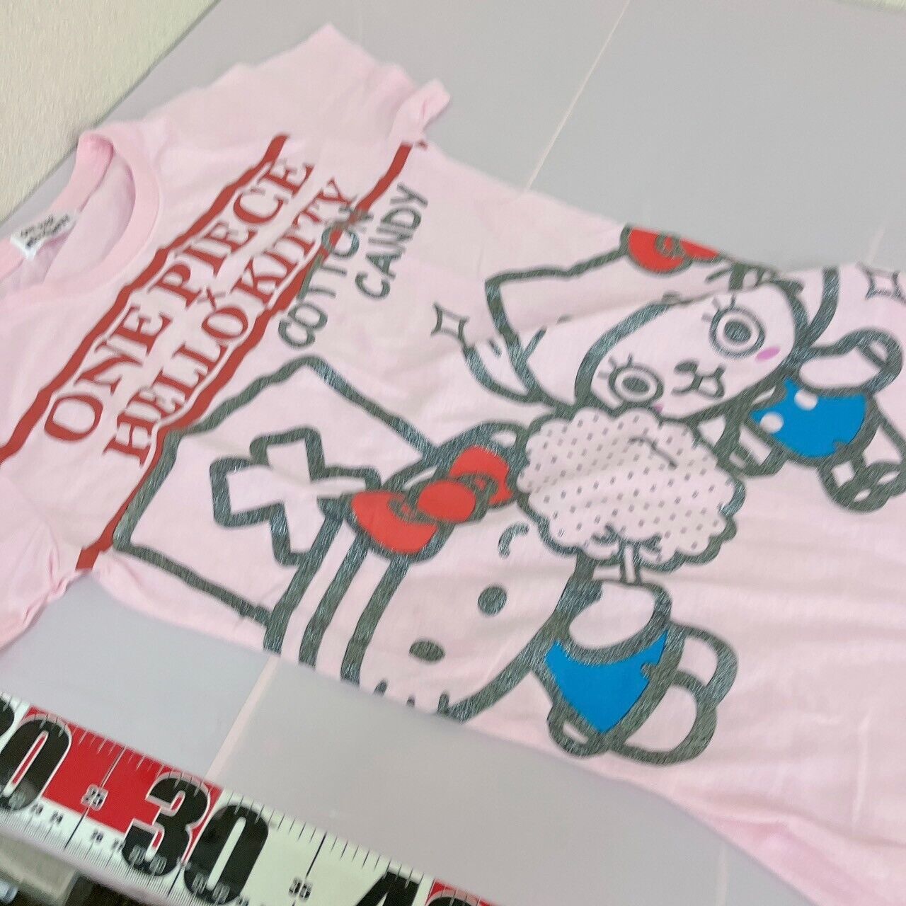 Sanrio Hello Kitty ONE PIECE Tony Tony Chopper T-shirt Collaboration Pink Rare