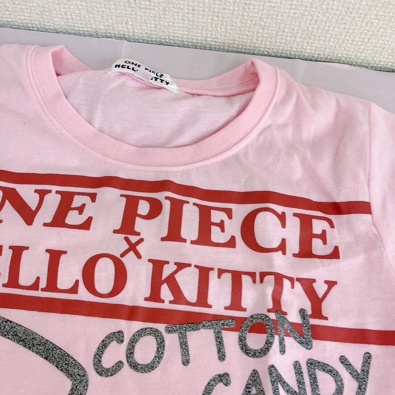 Sanrio Hello Kitty ONE PIECE Tony Tony Chopper T-shirt Collaboration Pink Rare