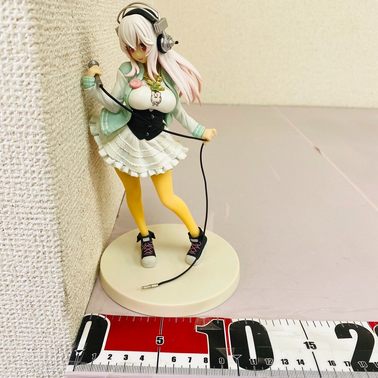 Super Sonico SQ Figure Microphone Headphone Girl Singing Kawaii Anime Manga Girl